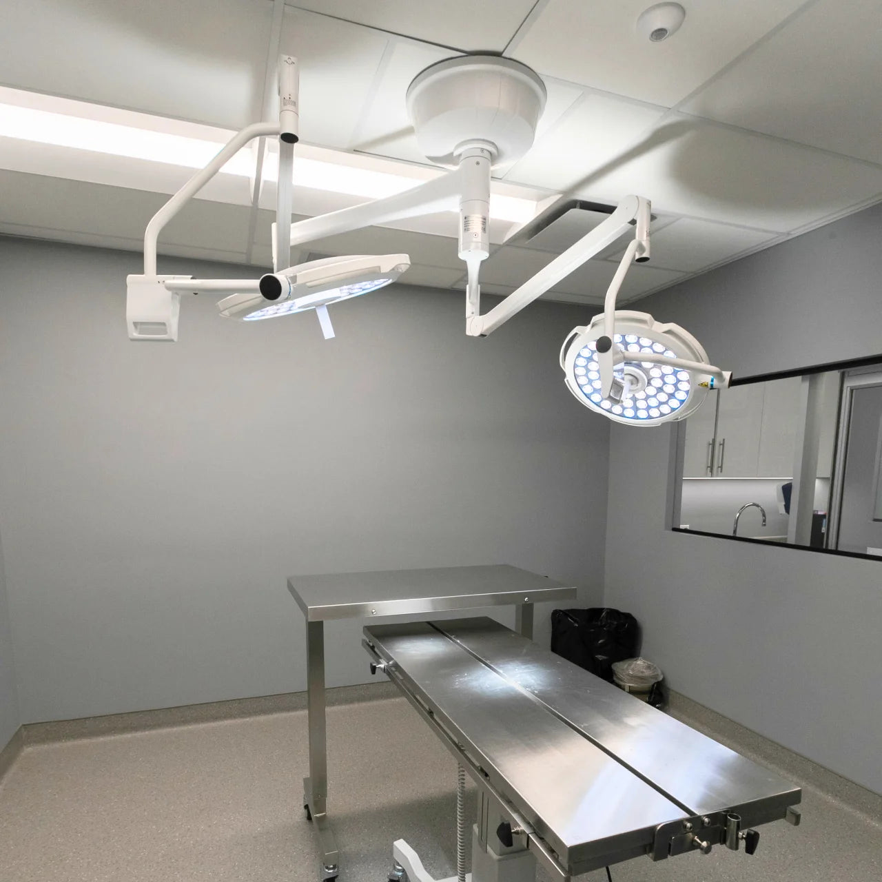 Plafonnier chirurgical double PN-500/500 LuminaPro