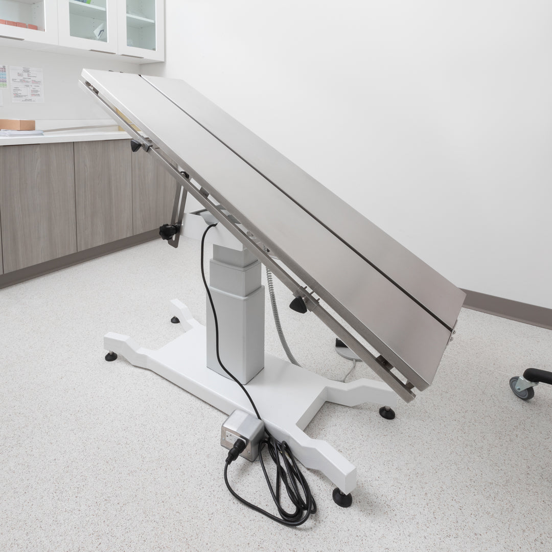 Table vétérinaire universelle FT-886 — Table d'opération V-top avancée