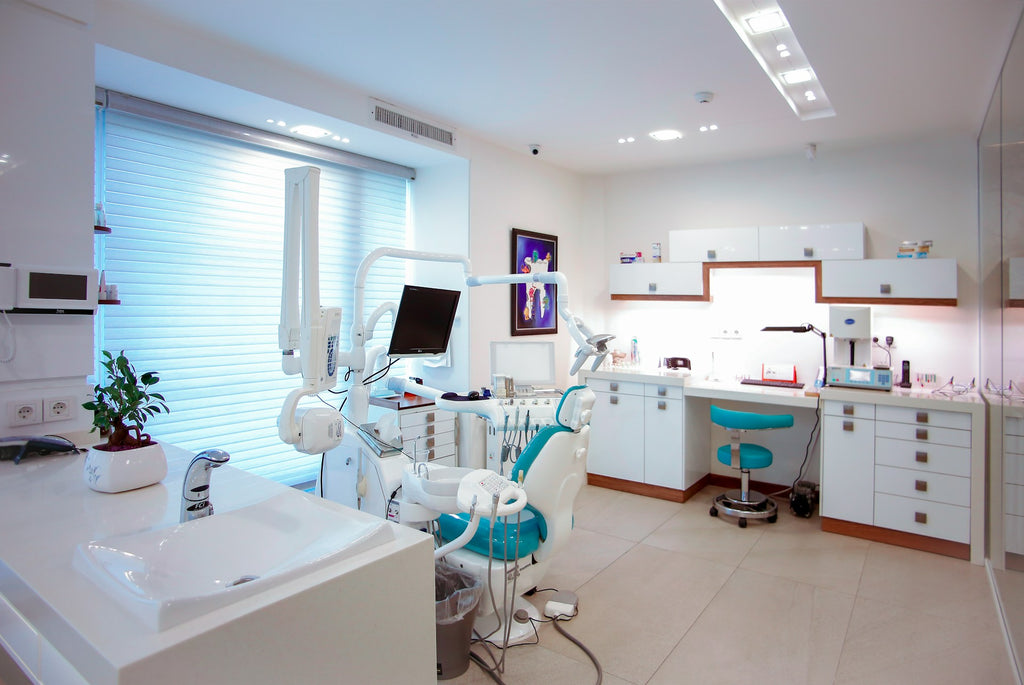 Dental Carts: Enhancing Efficiency & Organization in Dental Practices