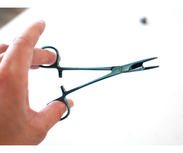 ProNorth Olsen-Hegar Needle Holder 5.5" - **With scissors**