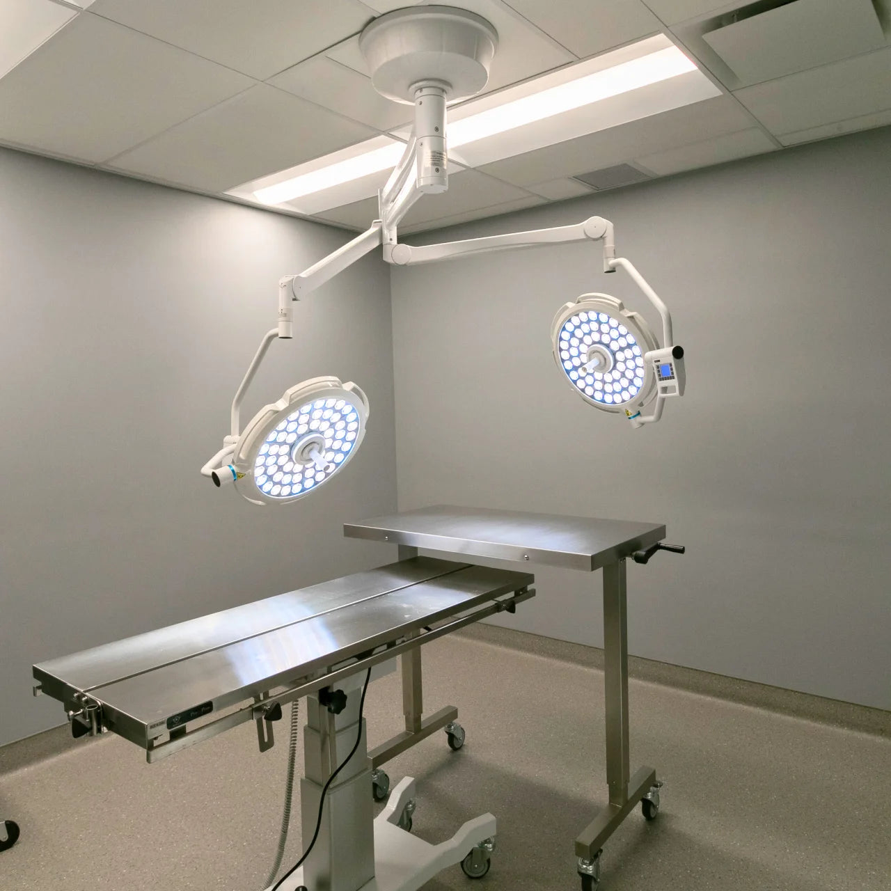 Plafonnier chirurgical double PN-500/500 LuminaPro