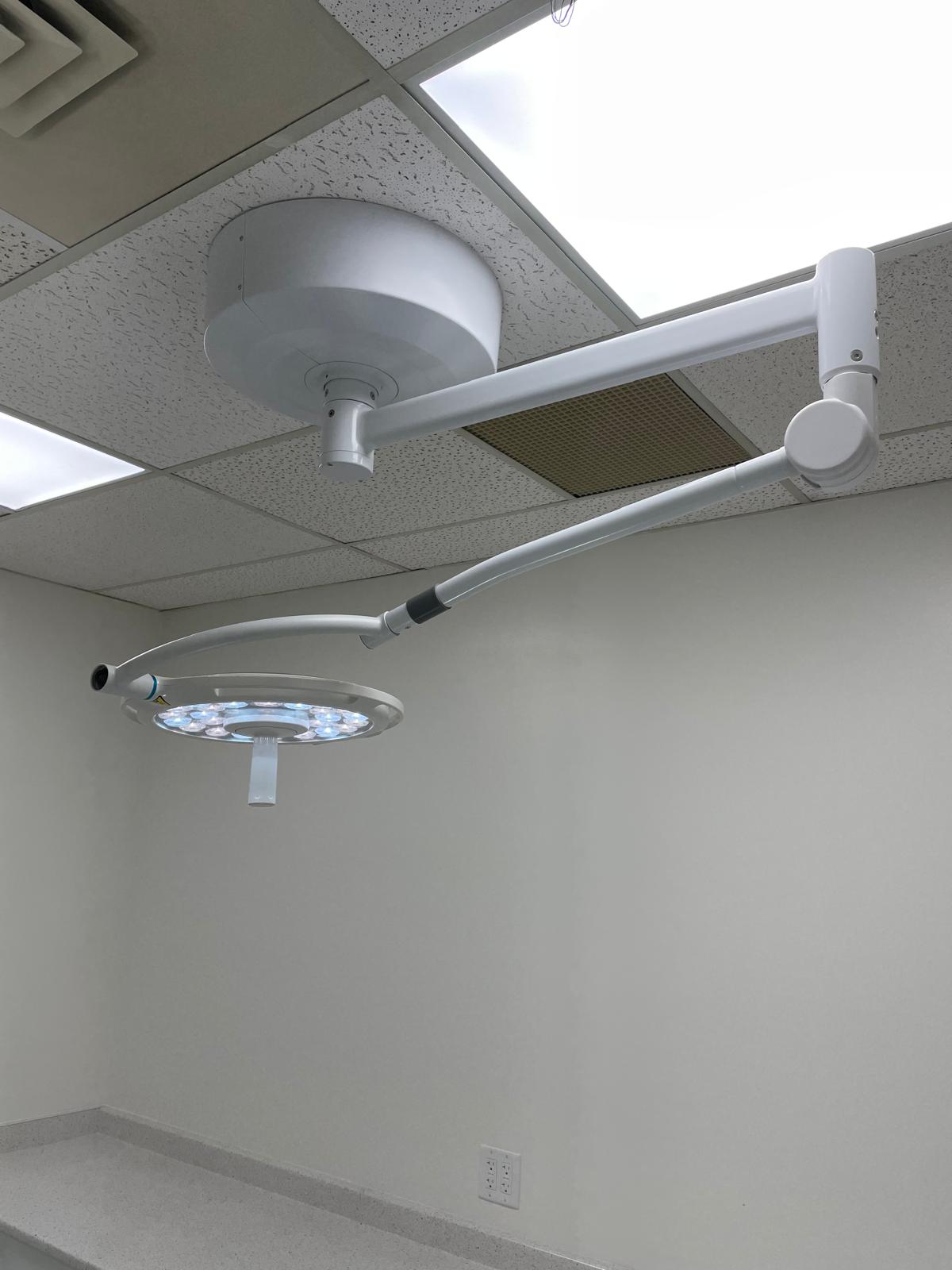 PN-400 LuminaPro Ceiling Mounted Exam / Procedure Light