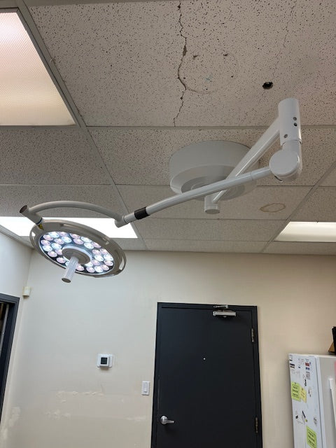 PN-400 LuminaPro Ceiling Mounted Exam / Procedure Light