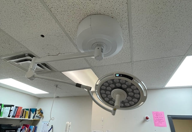 PN-400 LuminaPro Ceiling Mounted Exam / Procedure Light