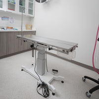 Table vétérinaire universelle FT-886 — Table d'opération V-top avancée — view 1