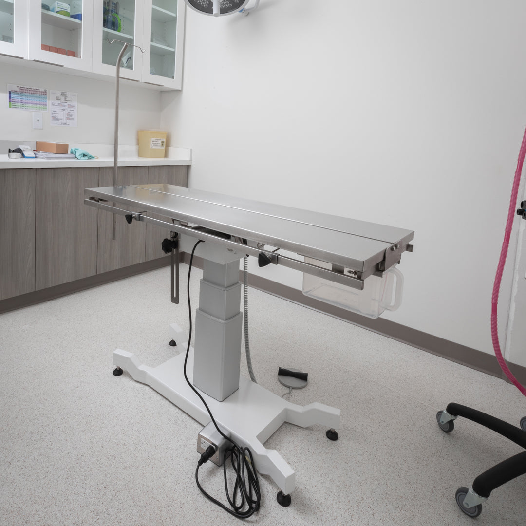 FT-886 Universal Veterinary Table - Advanced V-top Operation Table