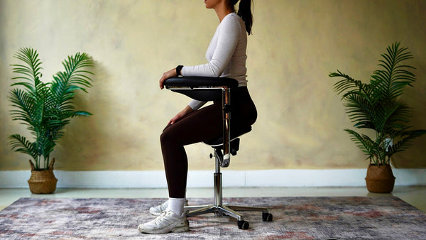 swivel|Seated side profile on the Pro Swivel